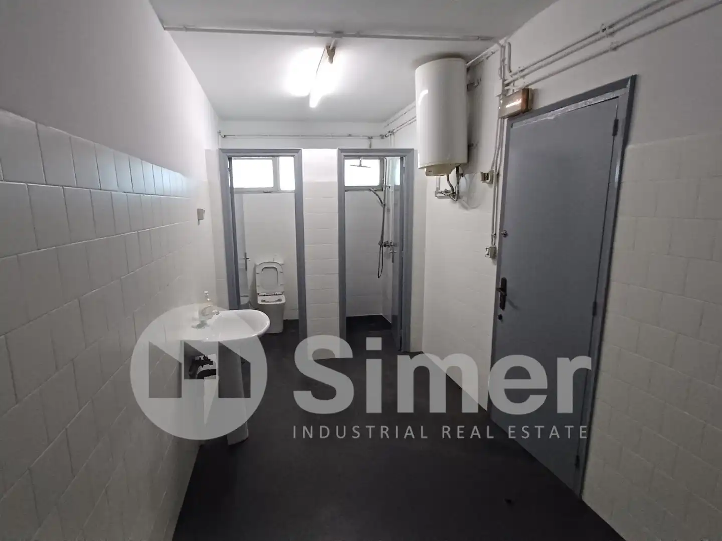 Bathroom of Industrial buildings for rent in Parets del Vallès