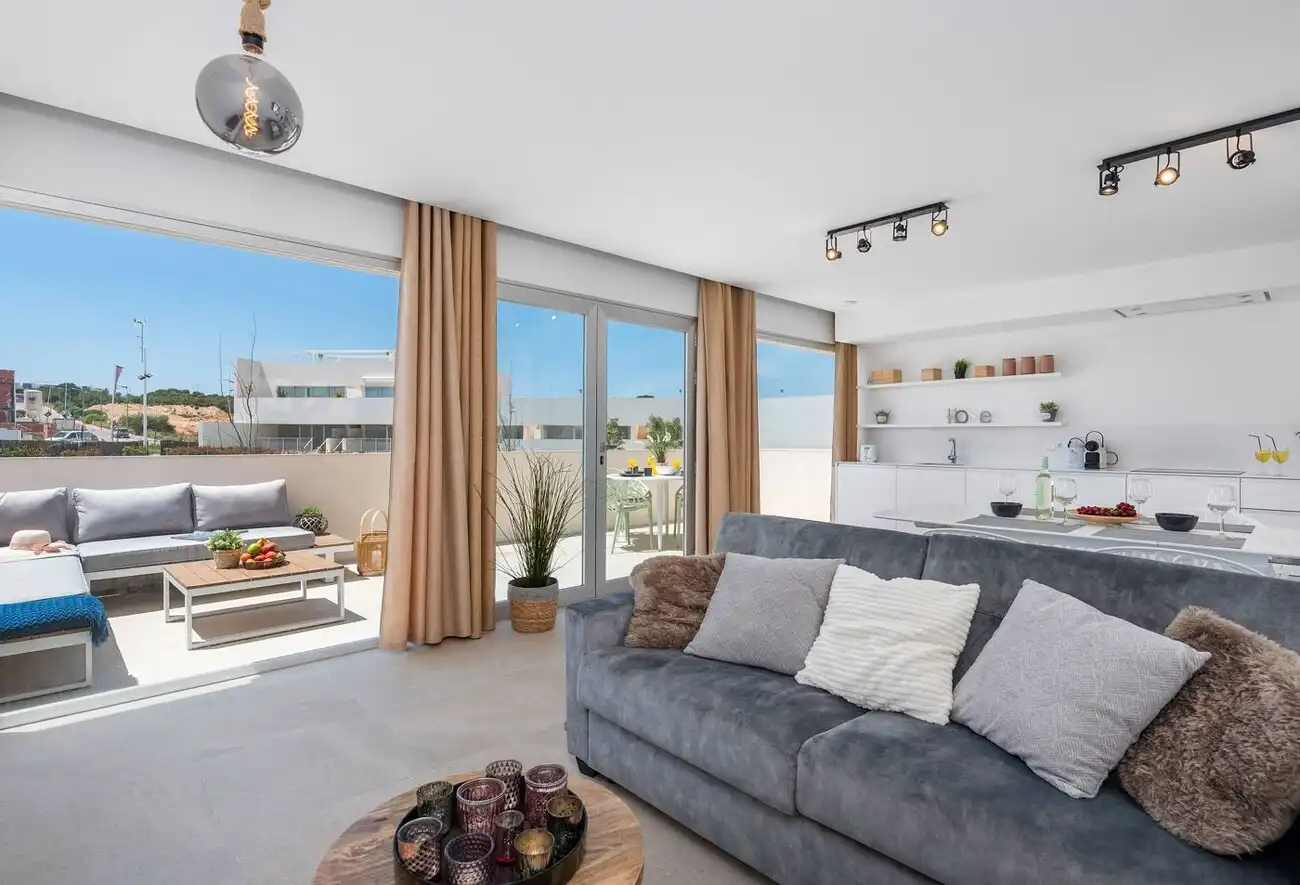 Ático con terraza en venta en Los Balcones - Los Altos, imagen 8