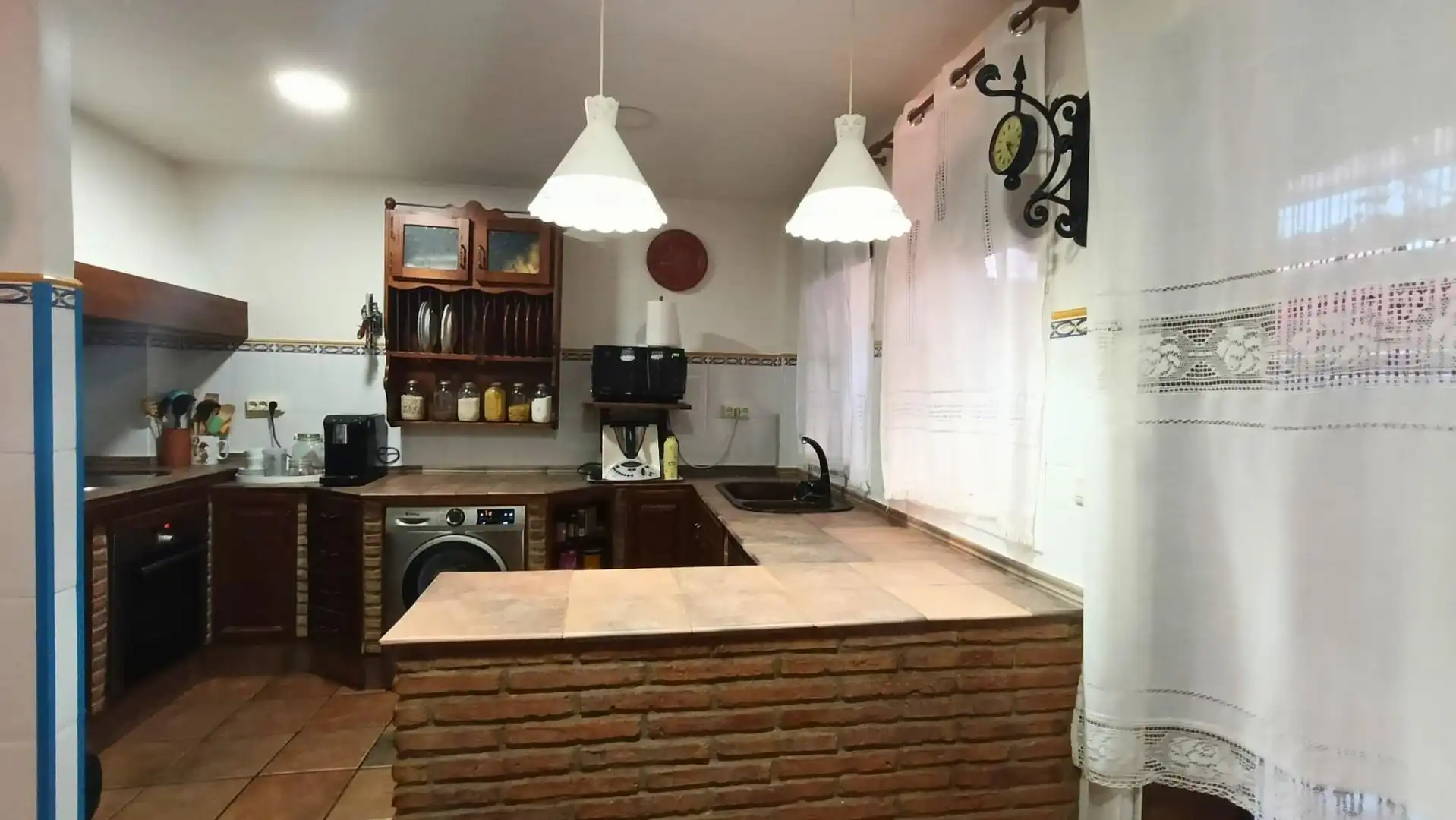 Kitchen of Detached homes for sale in San Fernando