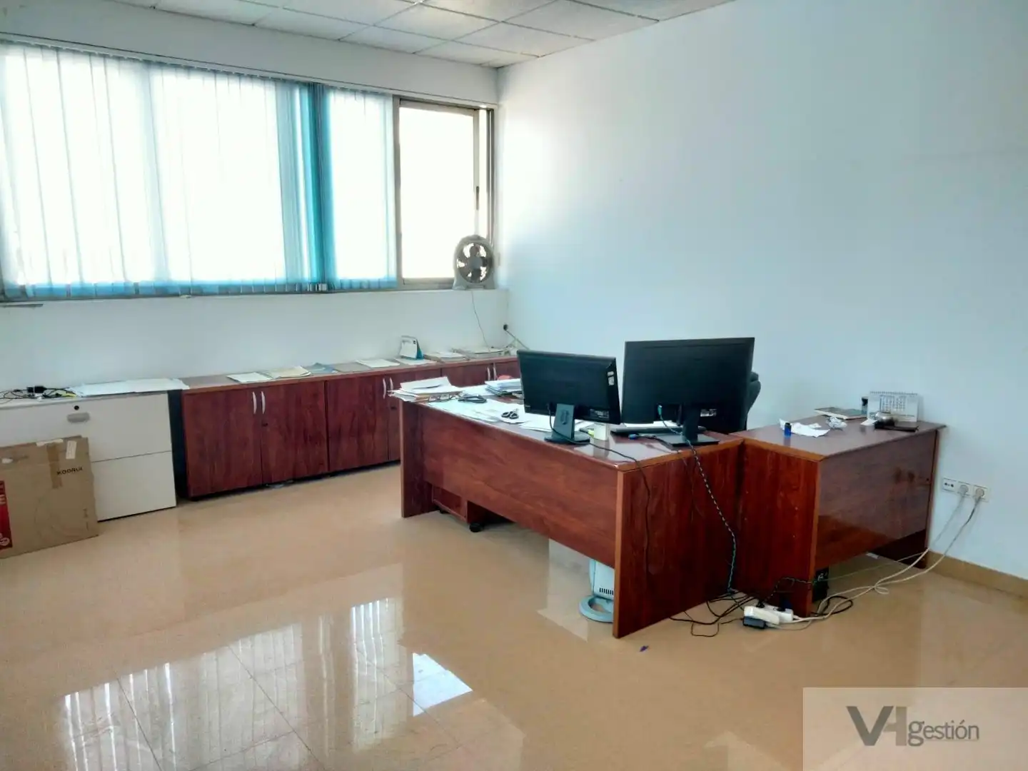 Oficina en venta en Villamartín