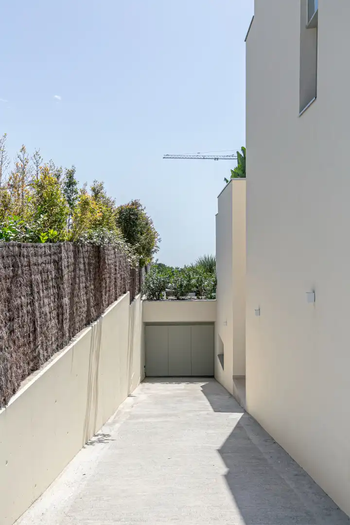 Außenansicht von Haus oder Chalet zum Verkauf in Sitges mit Klimaanlage, Heizung und Privatgarten