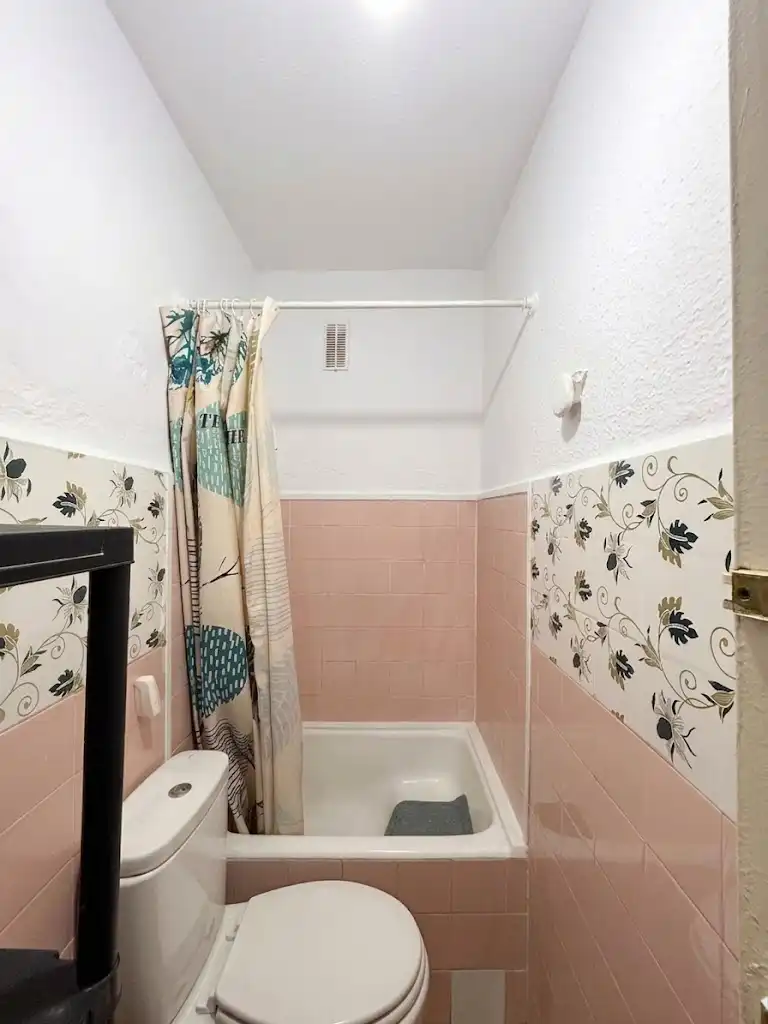 Baño de Piso en venta en Terrassa con Terraza
