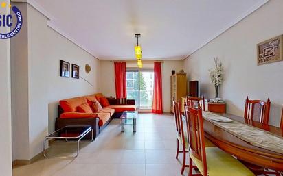 Sala d'estar de Apartament en venda en Gandia amb Calefacció, Balcó i Piscina comunitària