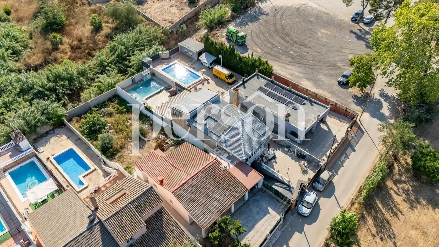 Exterior view of Houses for sale in Torrent  with Air Conditioner, Private garden and Terrace