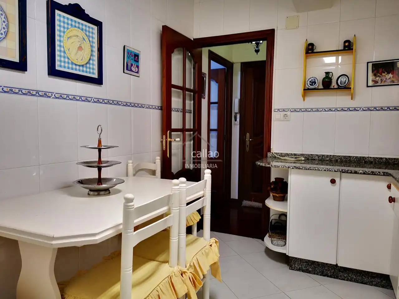 Kitchen of Flat for rent in Ferrol  with Heating, Parquet flooring and Storage room