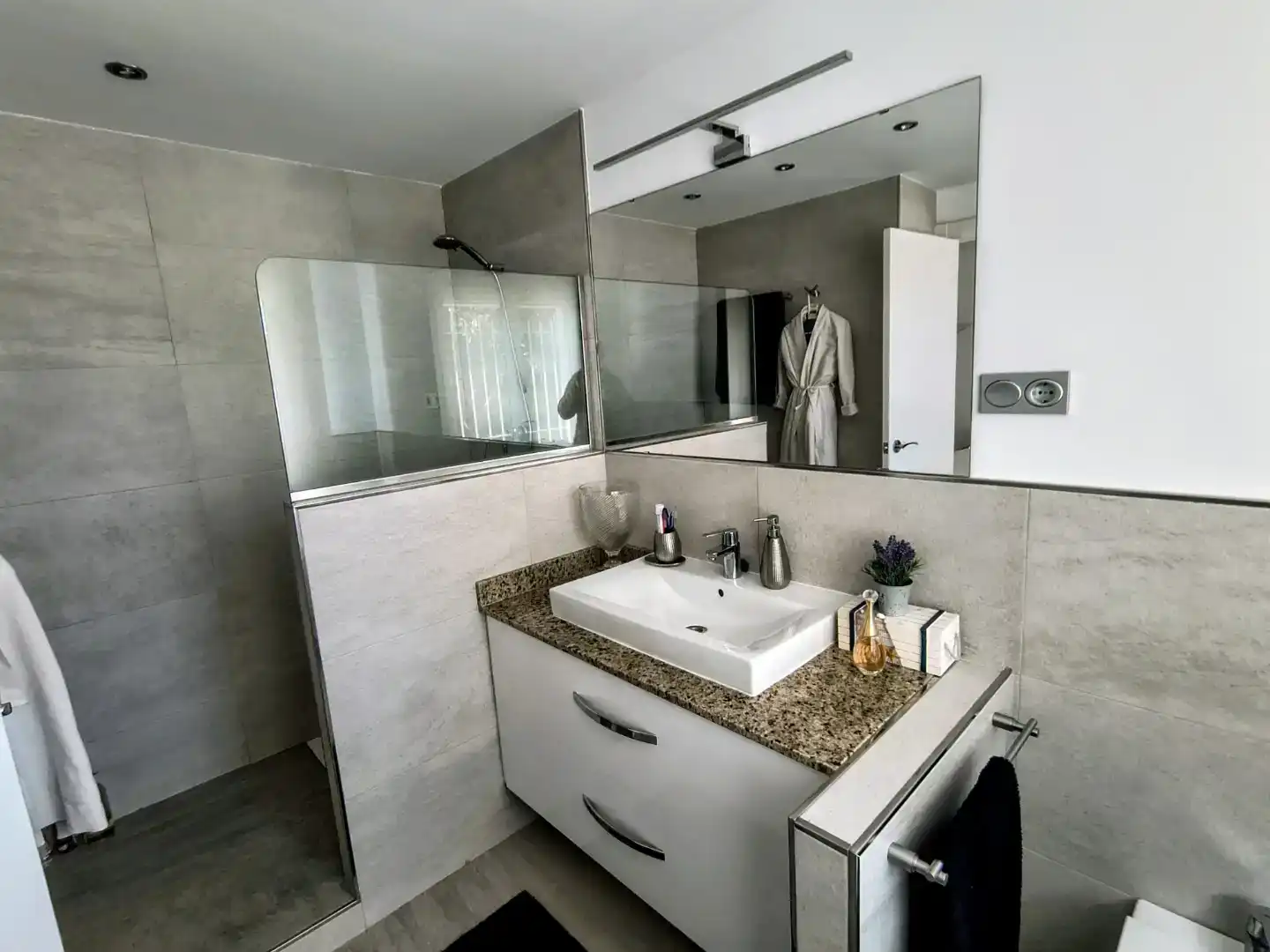 Bathroom of Houses for sale in Gavà  with Air Conditioner and Swimming Pool