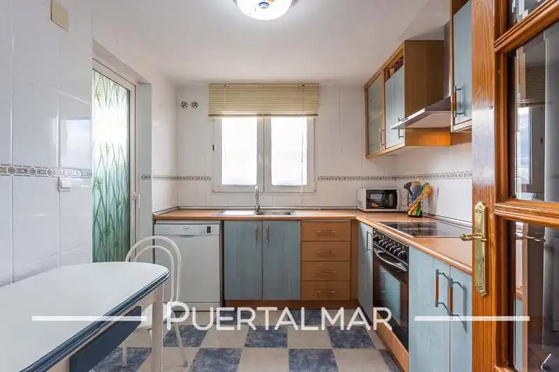 Kitchen of Flat for rent in El Campello  with Air Conditioner, Heating and Terrace