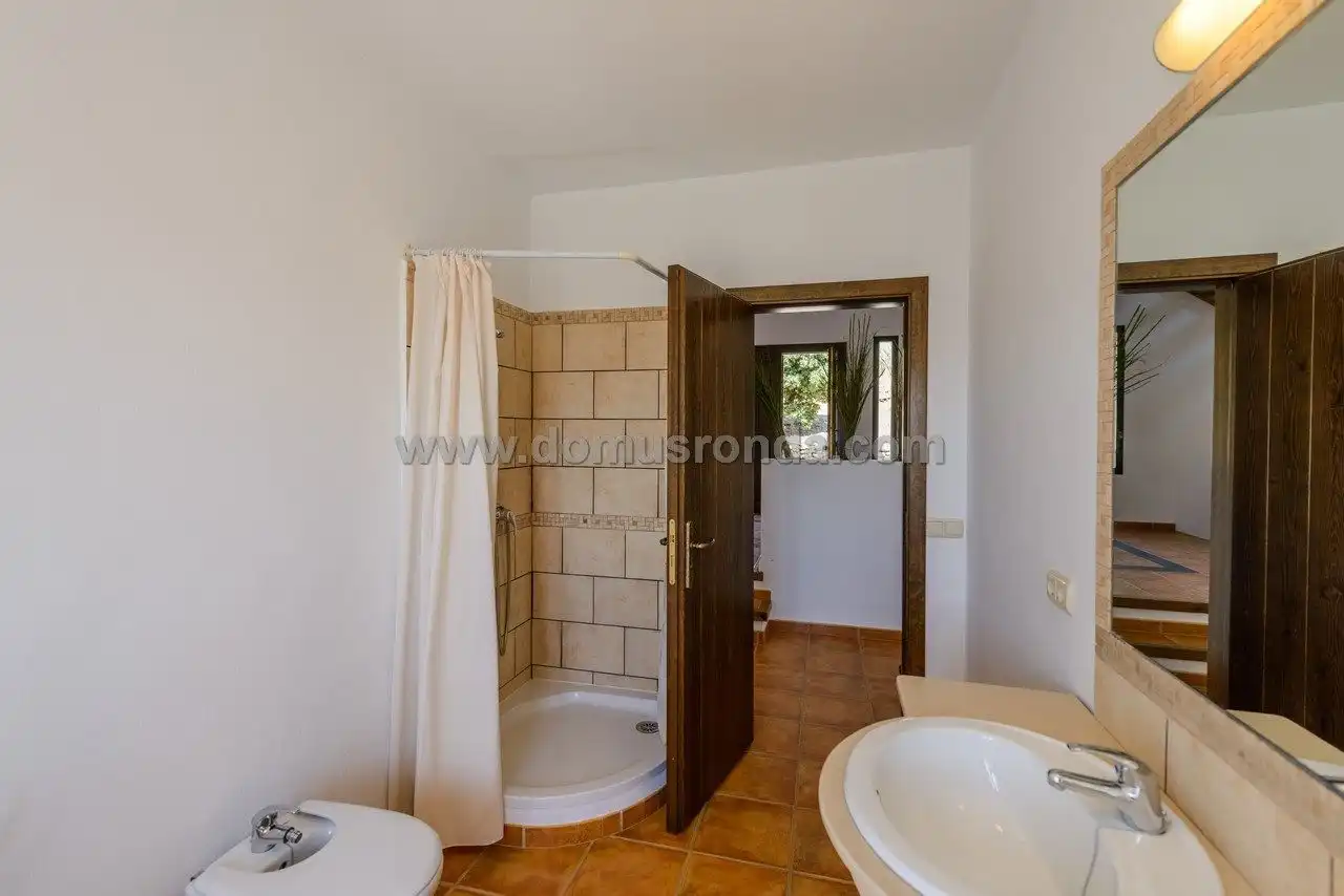 Baño de Casa o chalet en venta en Montecorto con Aire acondicionado y Terraza
