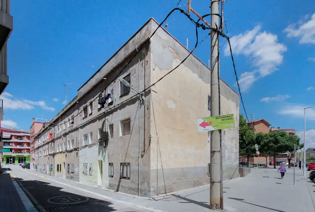 Vista exterior de Piso en venta en Sant Andreu de la Barca