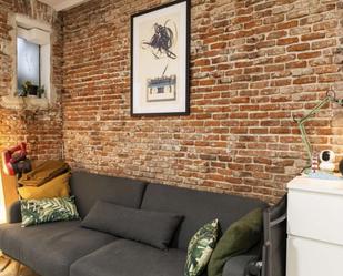 Living room of Study to share in  Madrid Capital  with Air Conditioner and Terrace