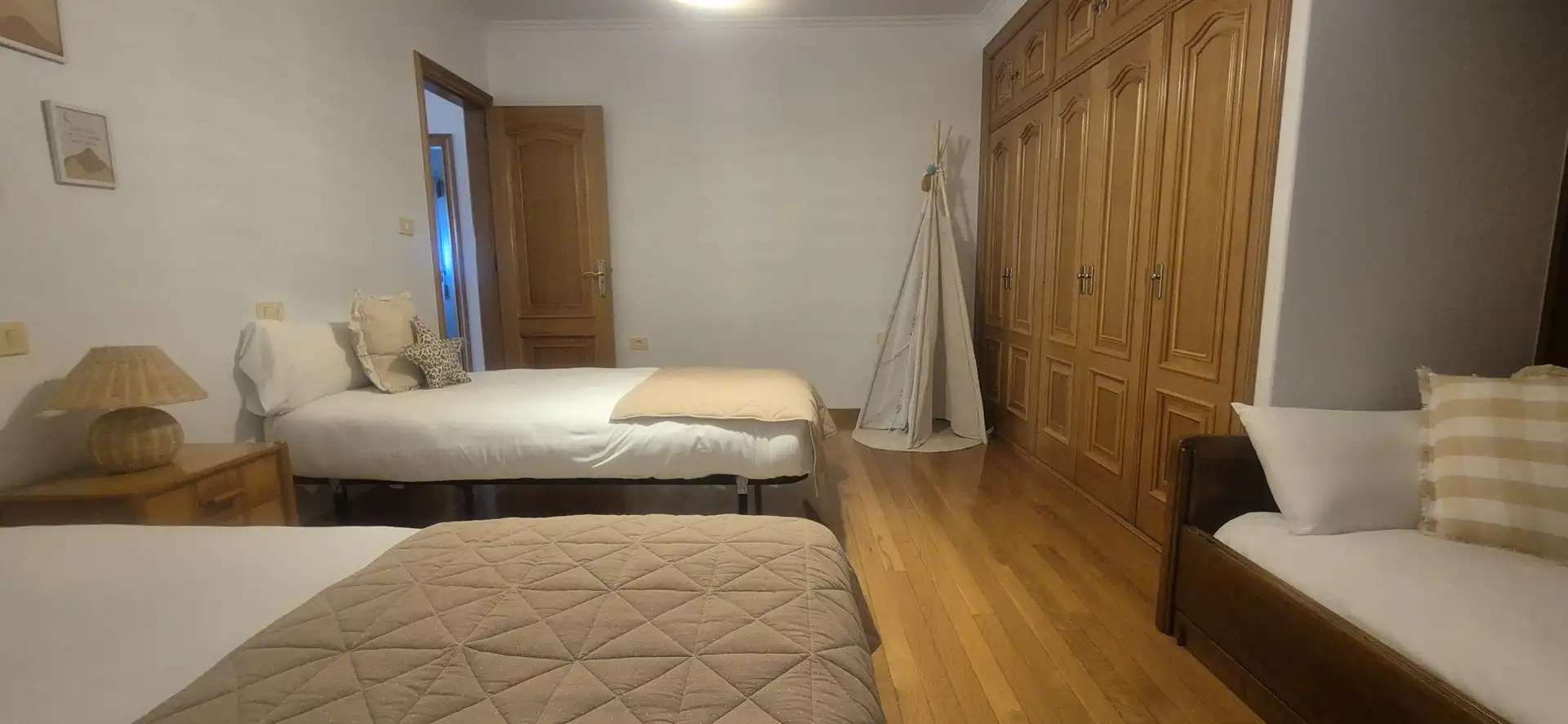 Bedroom of Houses for sale in Vigo   with Heating, Private garden and Terrace