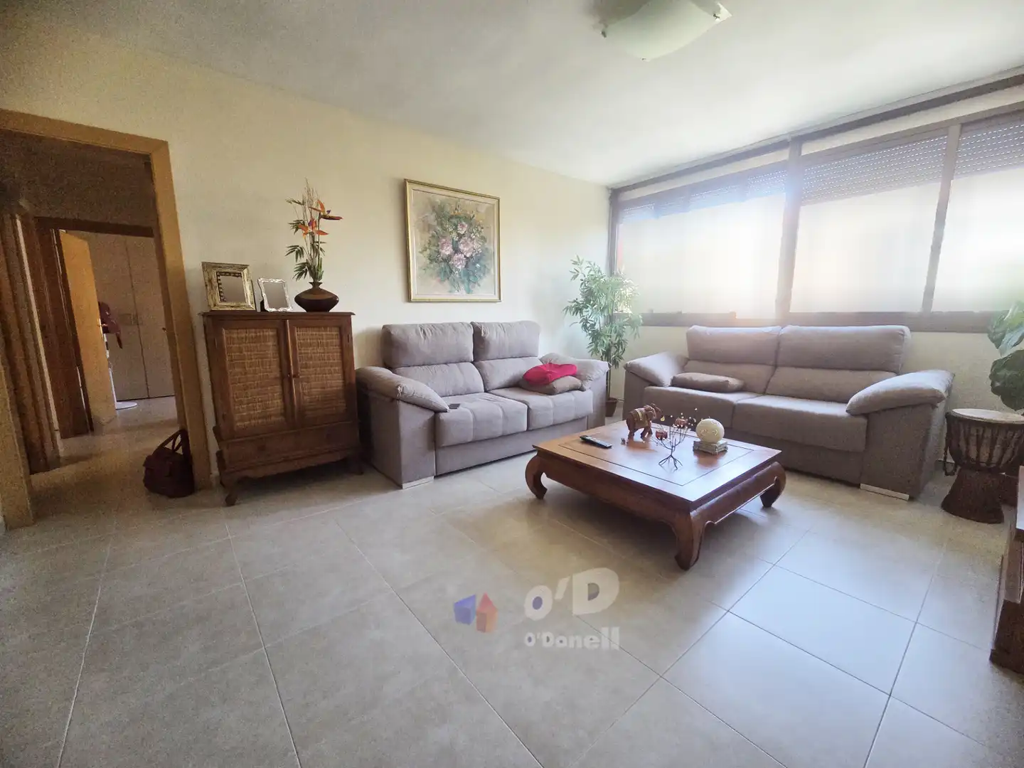 Sala d'estar de Pis en venda en Sant Boi de Llobregat amb Forn