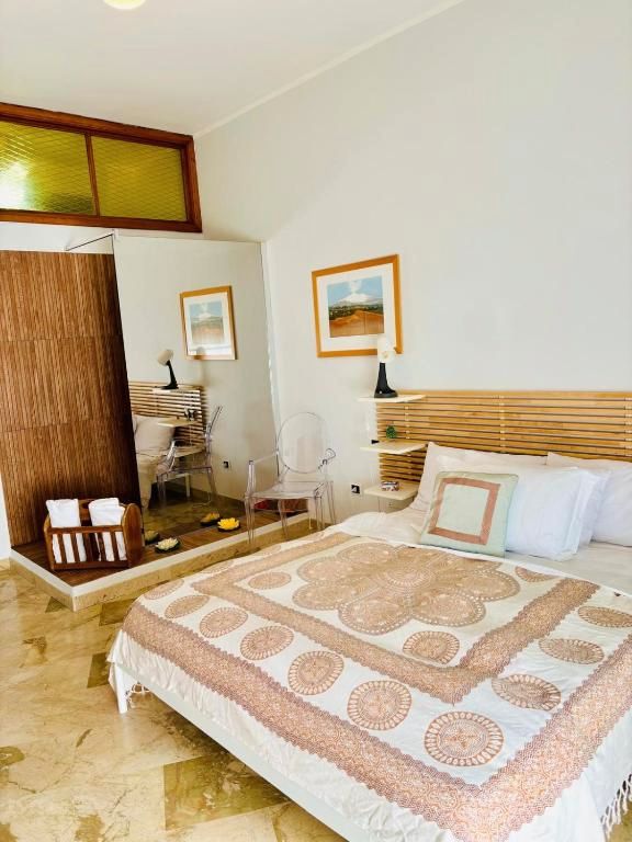 Habitación de Piso de alquiler en  Ceuta Capital con Amueblado y Se aceptan mascotas