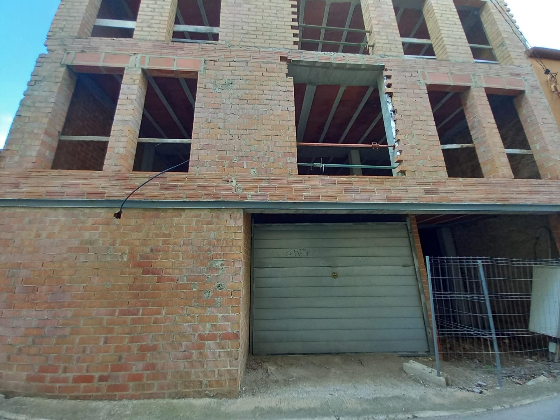 Exterior view of Building for sale in Nulles