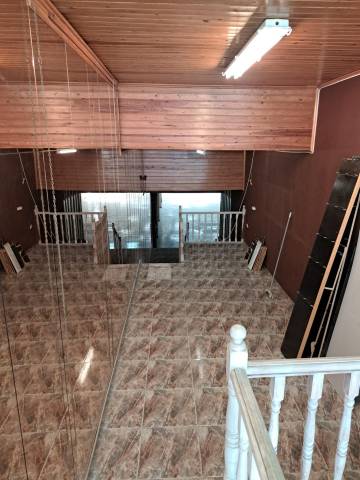 Local comercial en Alquiler en Riu Sud