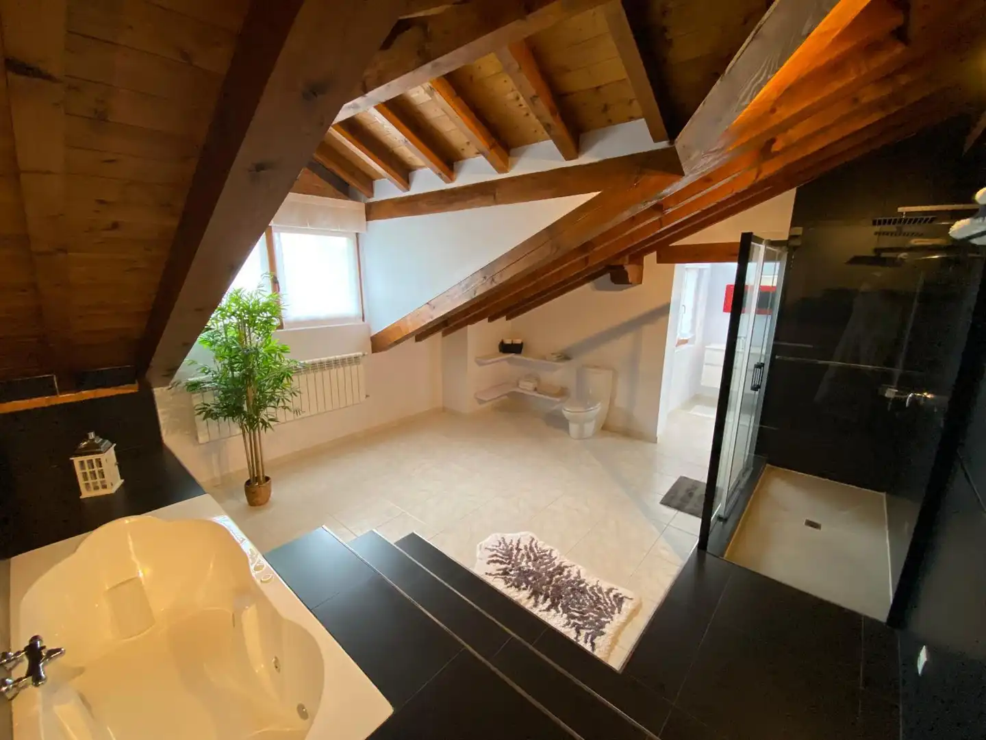 Bany de Casa o xalet en venda en Santillana del Mar amb Calefacció, Jardí privat i Parquet