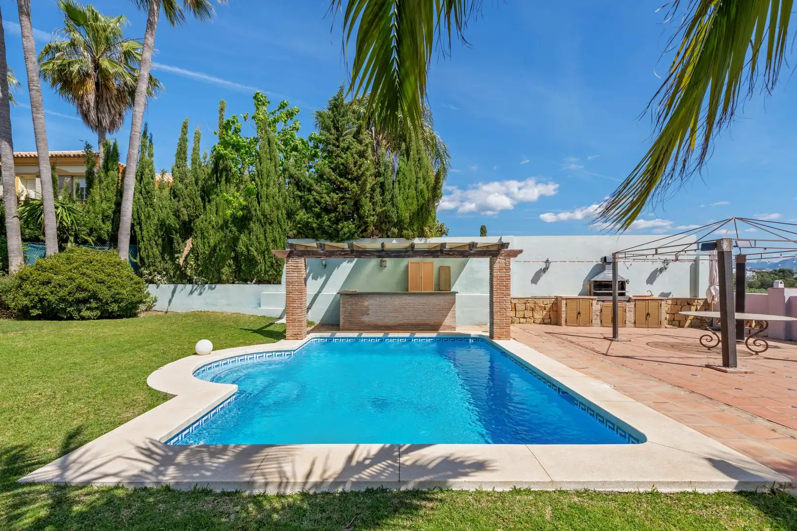 Chalet con piscina en venta en 44 Calle Pico del Naranco, imagen 19