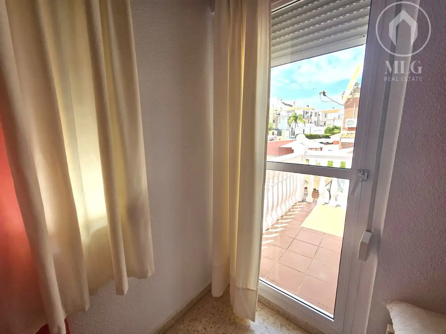 Habitación de Casa adosada en venta en Alhaurín de la Torre con Aire acondicionado y Amueblado