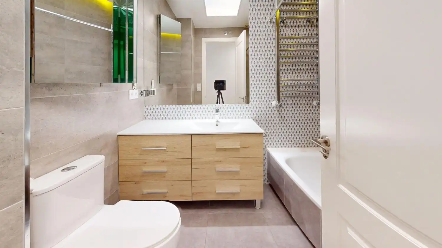 Badezimmer von Wohnung zur Miete in Casco Antiguo