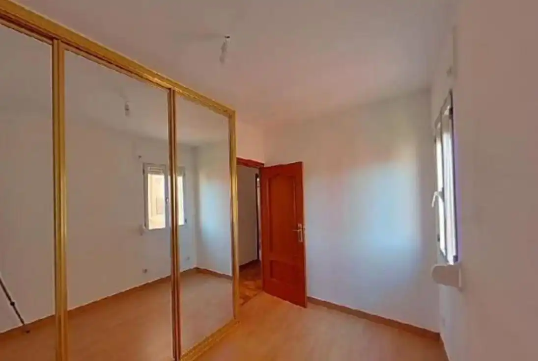 Flat for sale in Suroeste - Zona Hospital