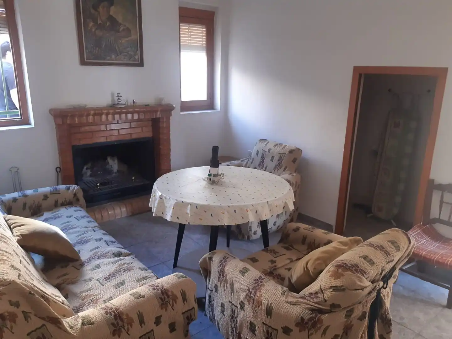 Sala d'estar de Casa o xalet en venda en Baza amb Terrassa i Balcó