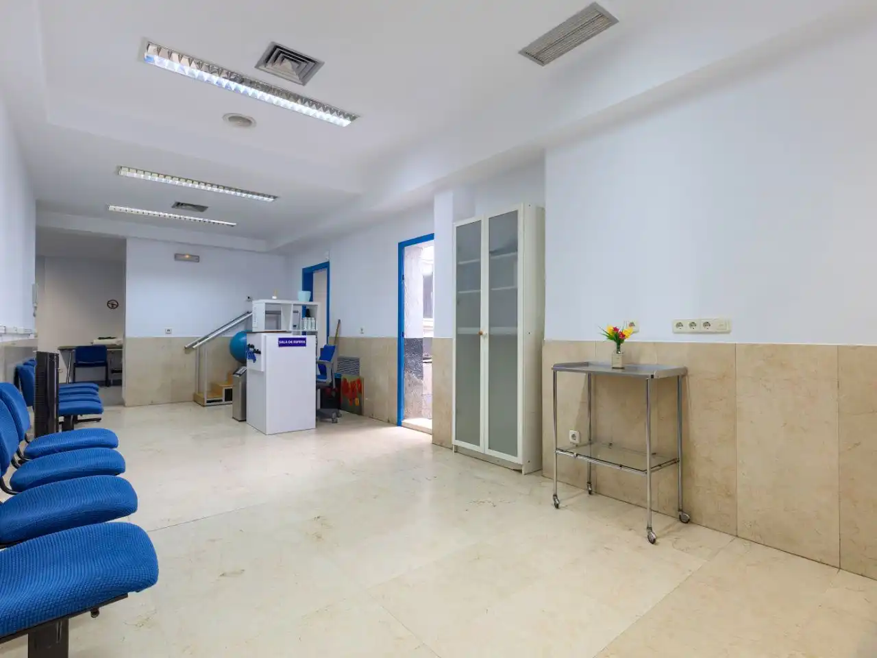 Commercial properties for rent in Madrid  with Air Conditioner, Heating and Furnished