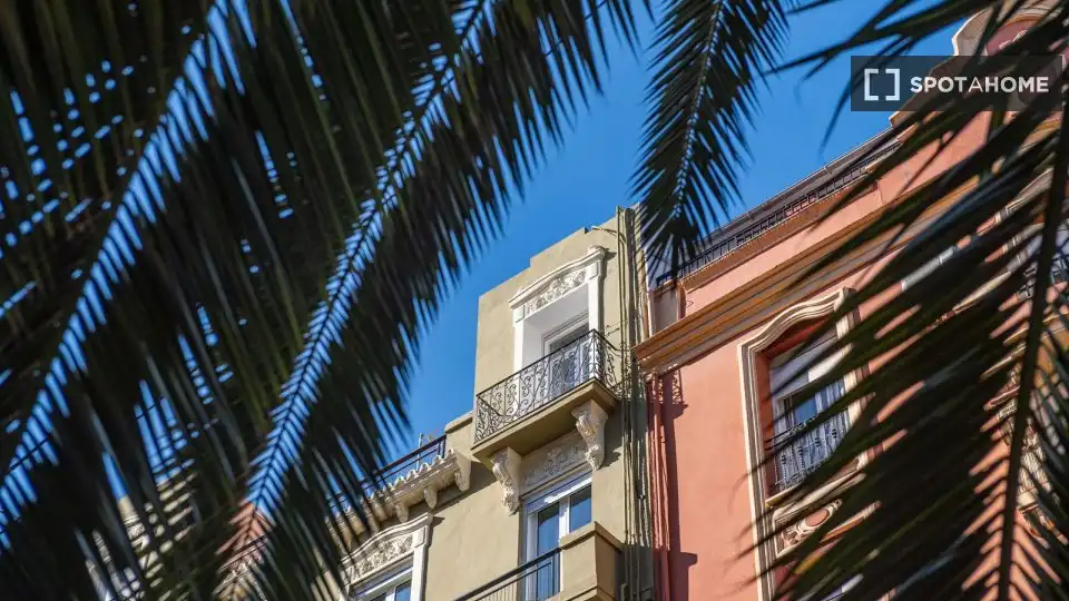 Appartamento con terrazza in affitto a L'Eixample, imagen 11