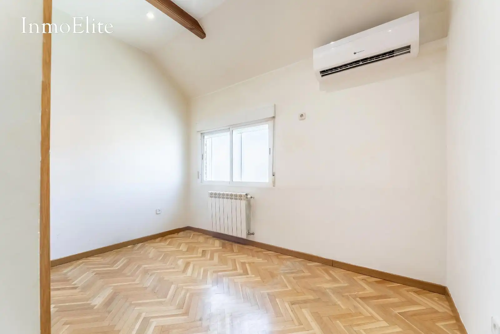 Casa adosada en venda en Madrid amb Aire condicionat, Calefacció i Parquet