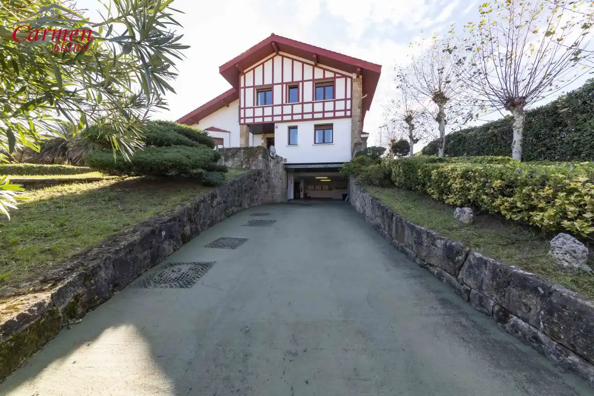 Vista exterior de Casa o chalet en venta en Getxo  con Calefacción, Jardín privado y Terraza