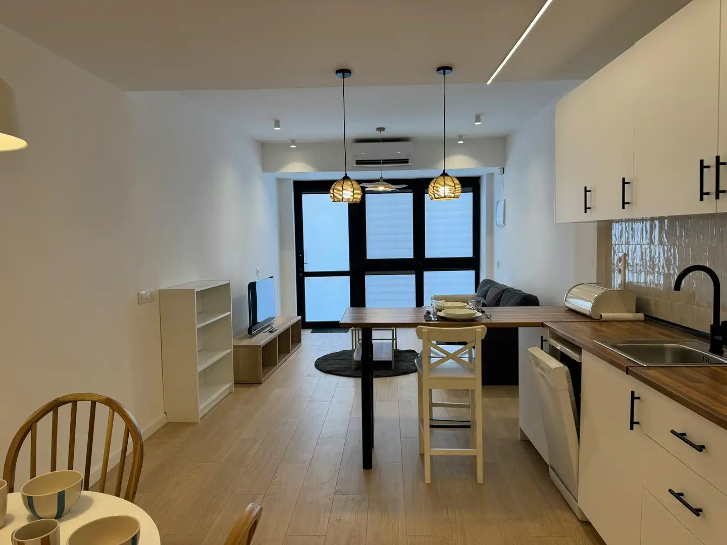 Living room of Flat for rent in Madrid  with Air Conditioner, Heating and Furnished