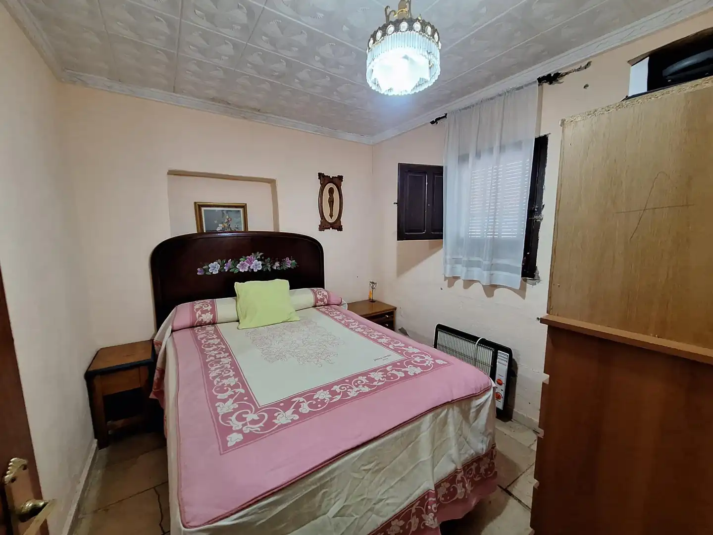 Dormitori de Casa o xalet en venda en Monóvar  / Monòver amb Aire condicionat, Calefacció i Jardí privat