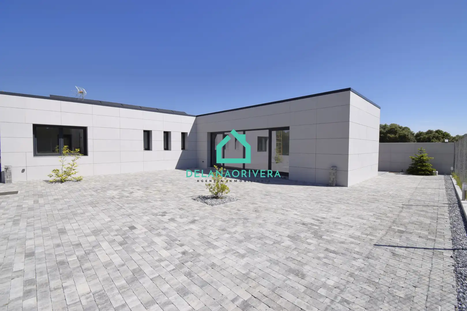 Exterior view of Houses for sale in Pozo de Guadalajara  with Heating, Private garden and Furnished