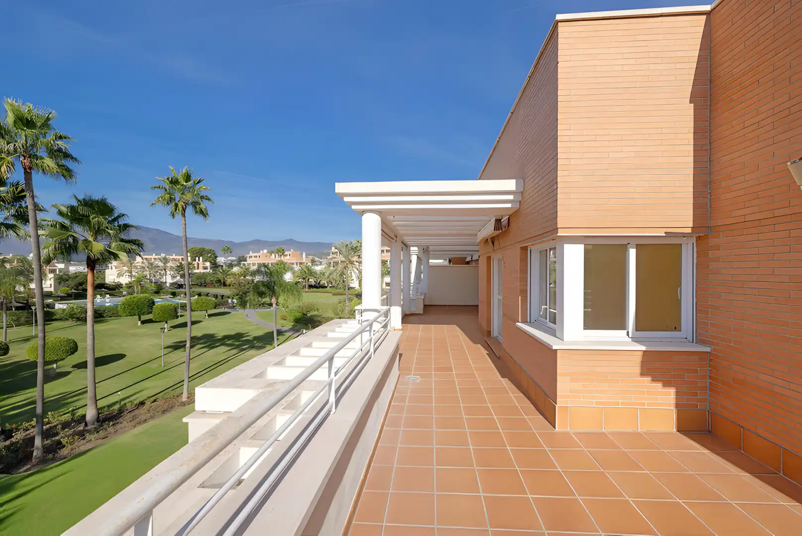 Àtic amb piscina en venda a Estepona Pueblo, imagen 32
