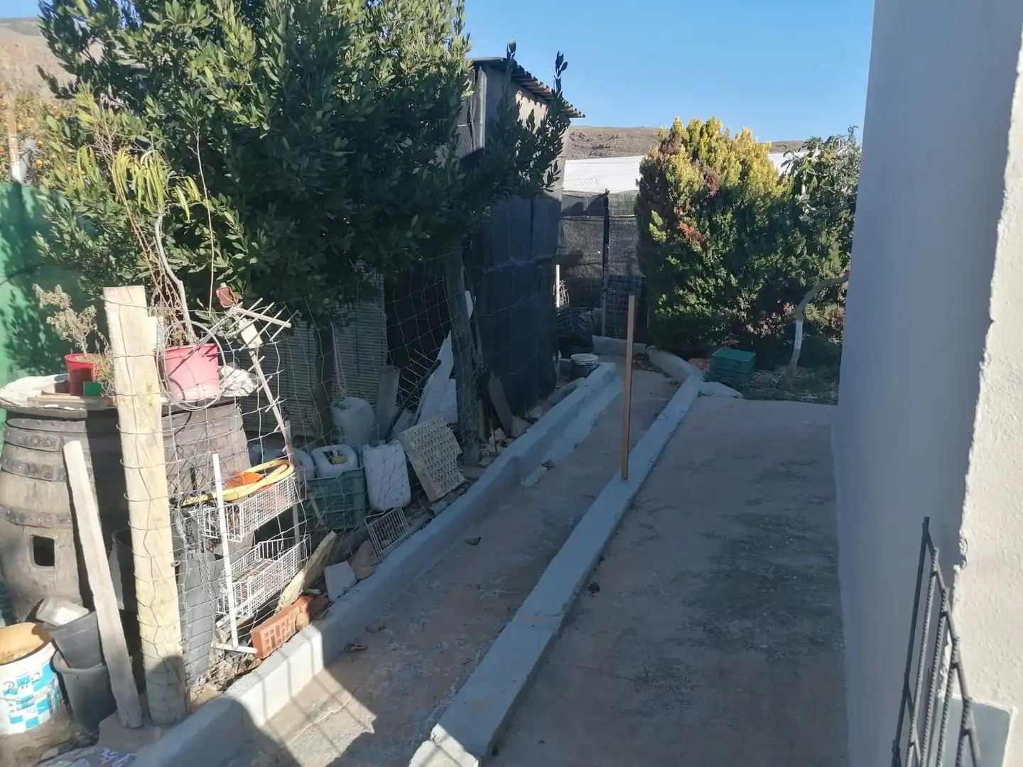 Vista exterior de Finca rústica en venda en Dalías amb Jardí privat i Terrassa