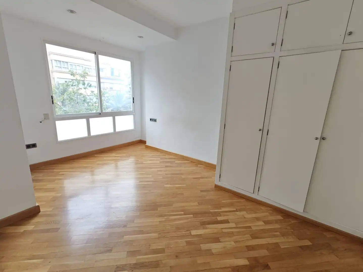 Schlafzimmer von Wohnung zum Verkauf in Alicante / Alacant mit Parkett, Terrasse und Abstellraum