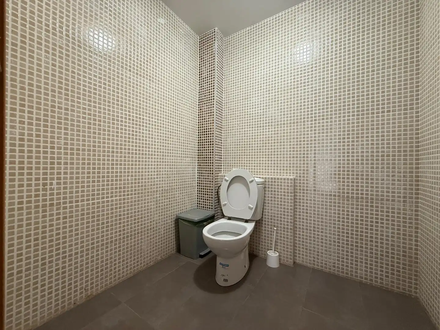 Business premises to rent in Centre - Sant Oleguer, imagen 7
