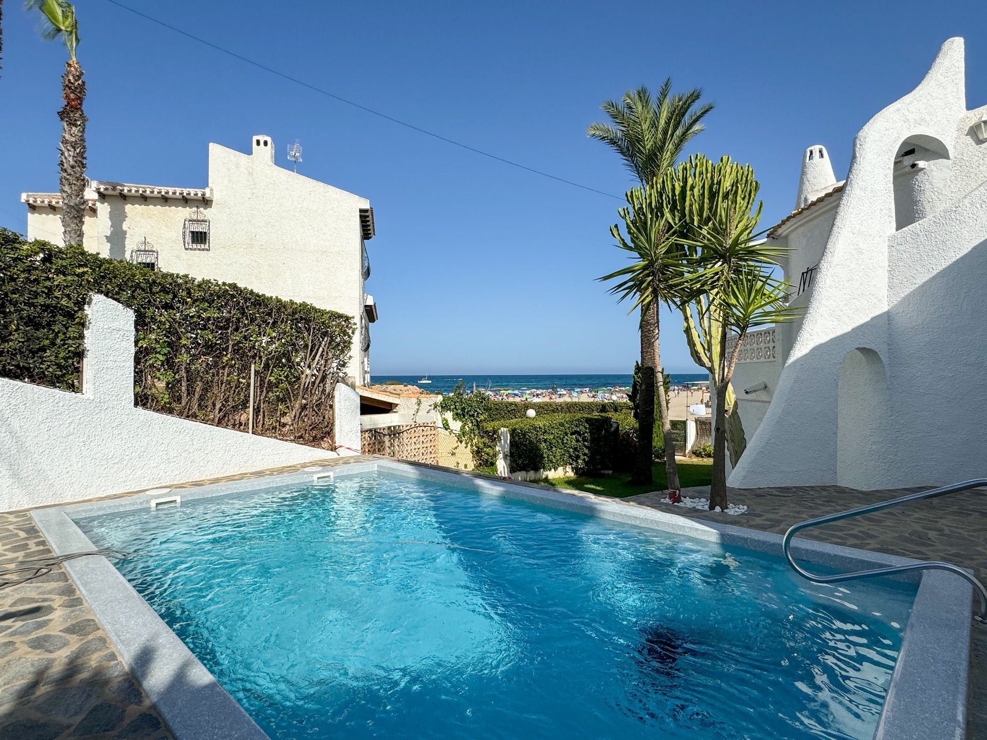 Piscina de Casa o xalet de lloguer en Orihuela amb Aire condicionat, Jardí privat i Terrassa