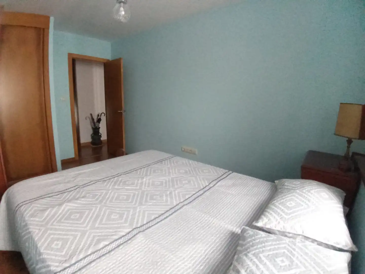 Schlafzimmer von Wohnung zum Verkauf in Betanzos mit Ofen und Balkon