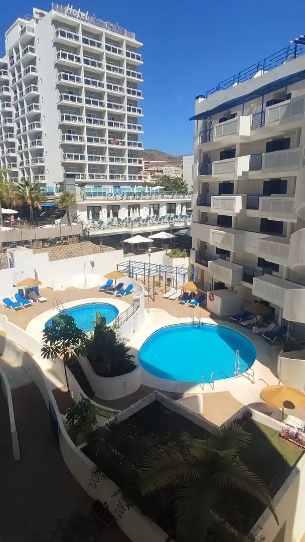 Piscina de Apartamento de alquiler en Benalmádena con Aire acondicionado, Calefacción y Terraza