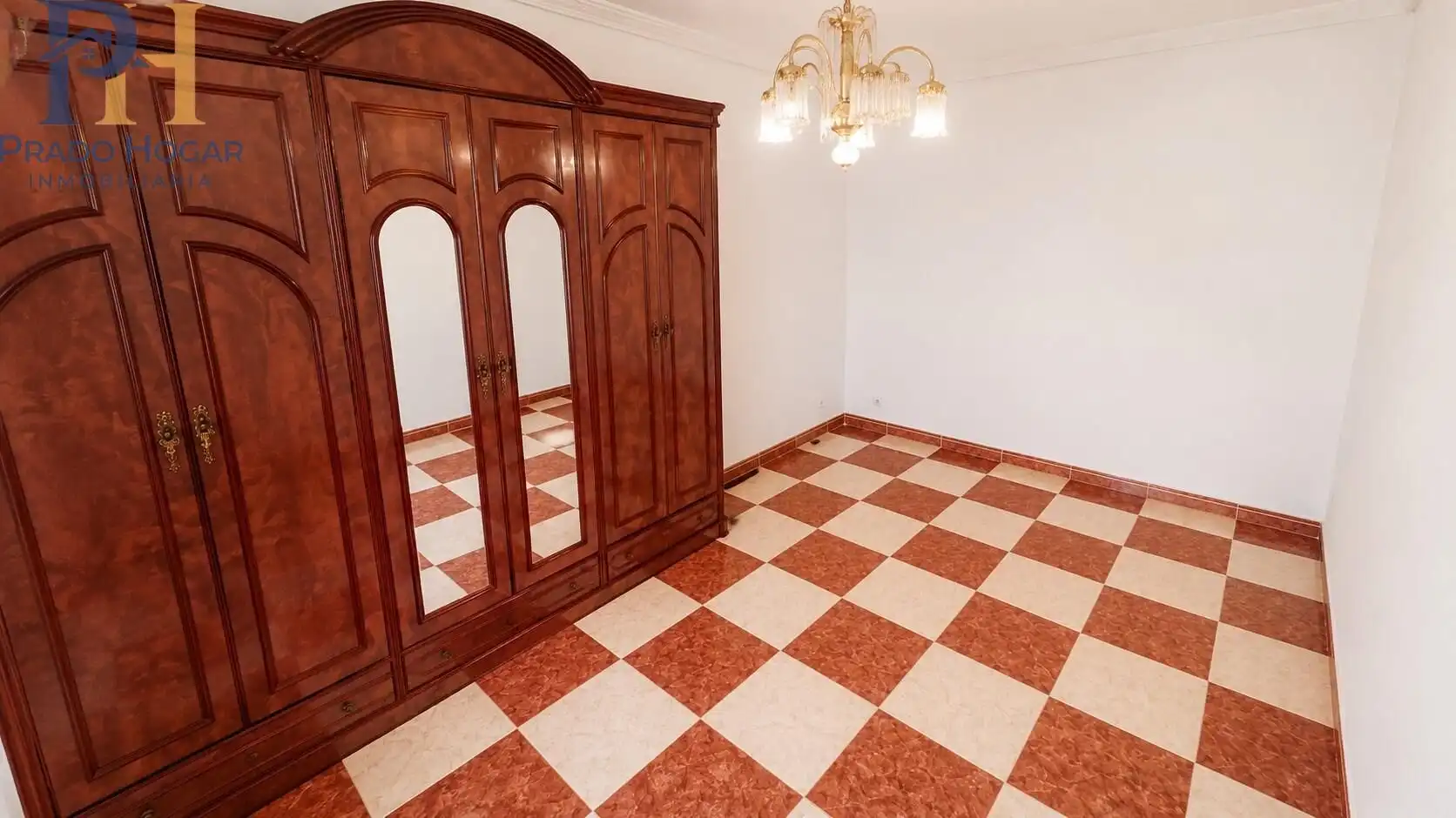 Dormitori de Casa o xalet en venda en Talavera de la Reina amb Calefacció