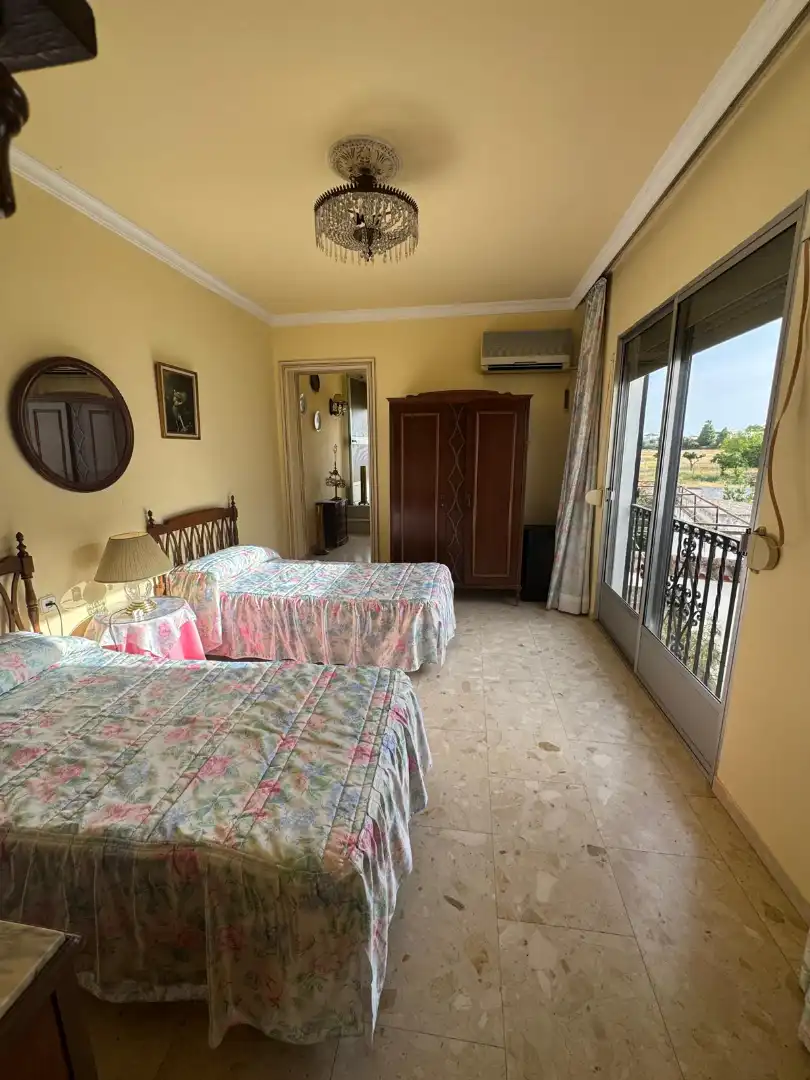 Habitación de Casa o chalet en venta en Espartinas con Aire acondicionado, Terraza y Amueblado