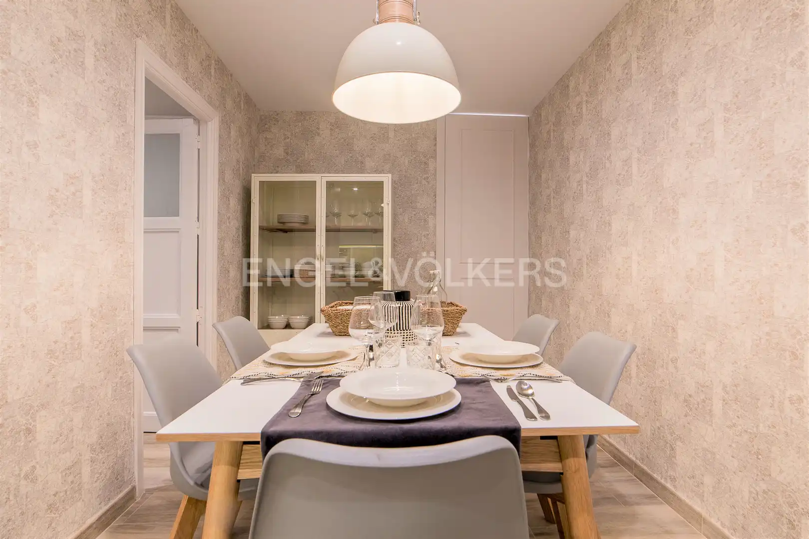 Comedor de Piso de alquiler en Madrid con Aire acondicionado, Calefacción y Parquet