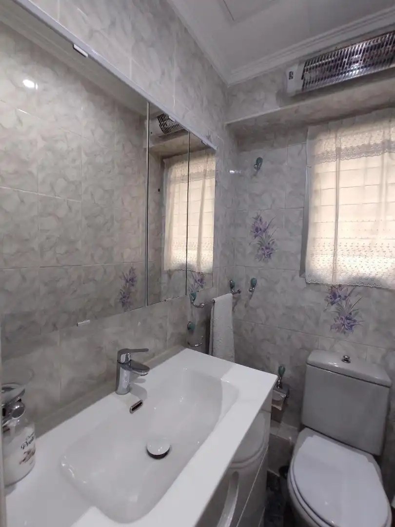 Badezimmer von Wohnung zum Verkauf in Valencia