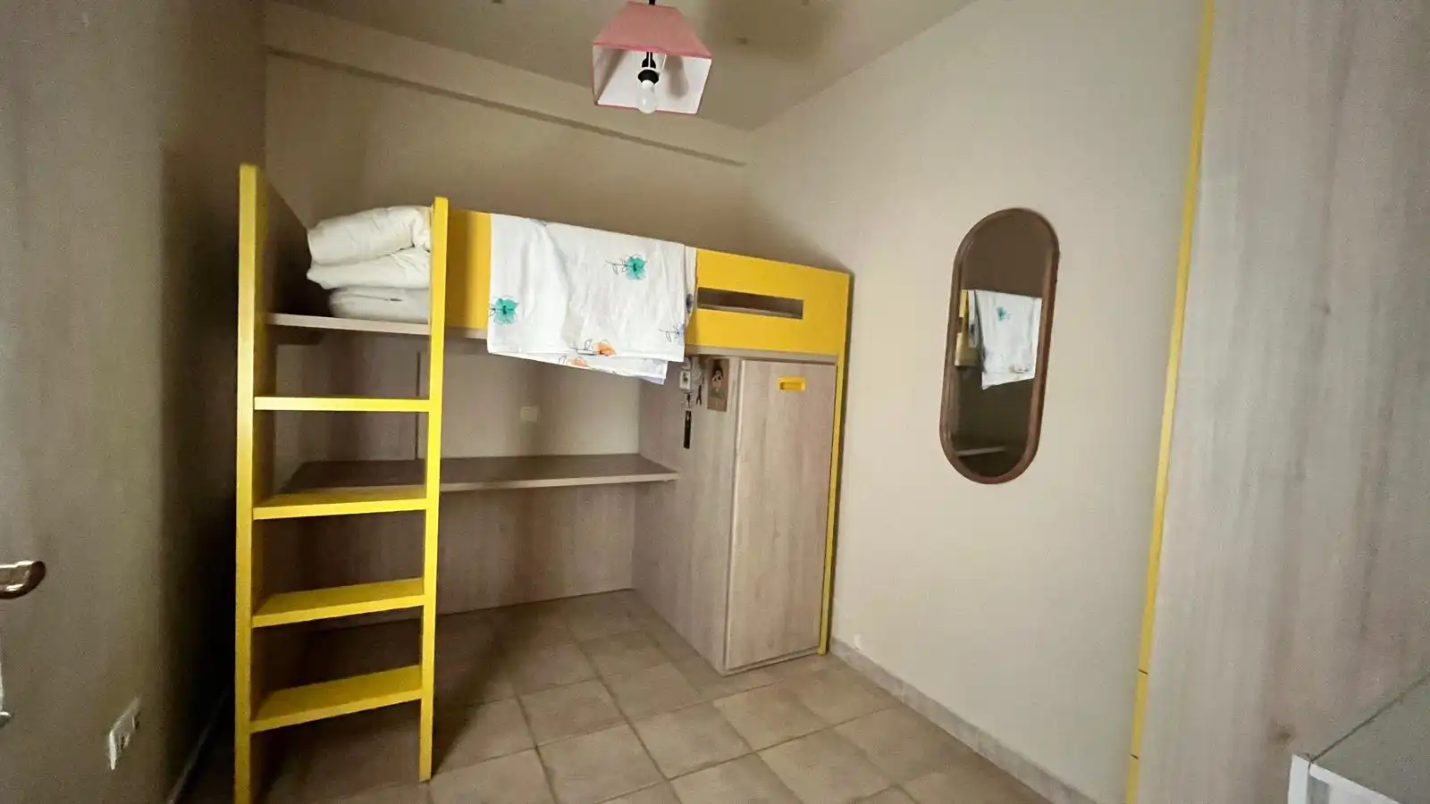 Dormitori de Pis en venda en Trujillo amb Aire condicionat