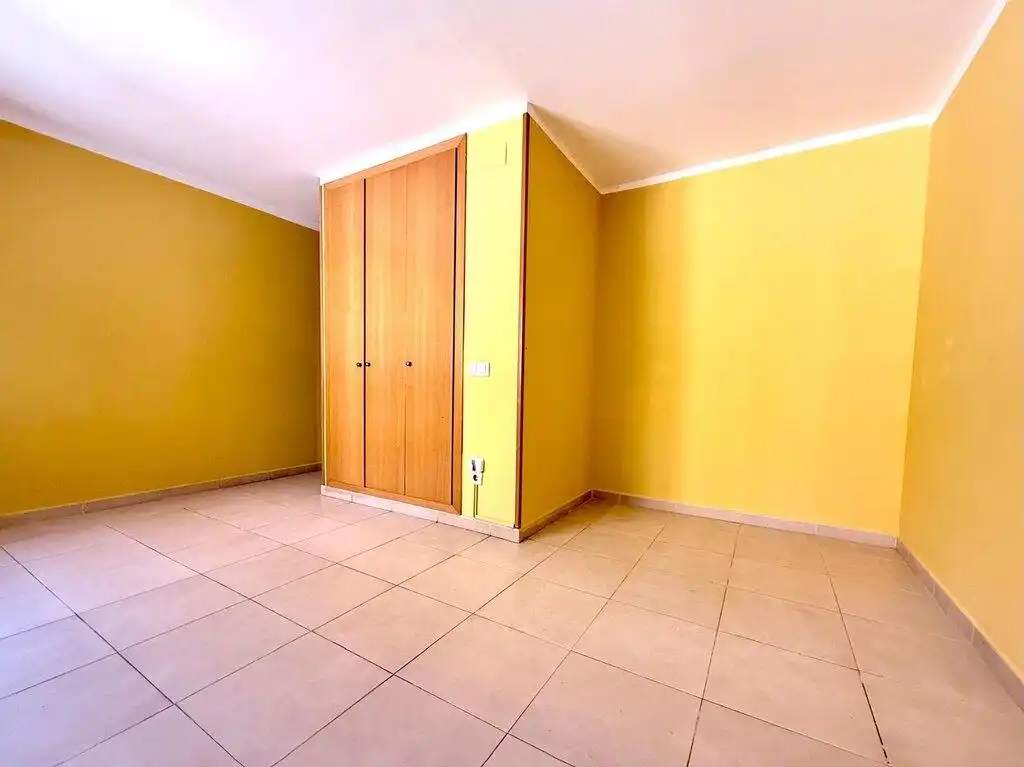 Schlafzimmer von Wohnungen zum Verkauf in Figueres mit Klimaanlage, Heizung und Terrasse