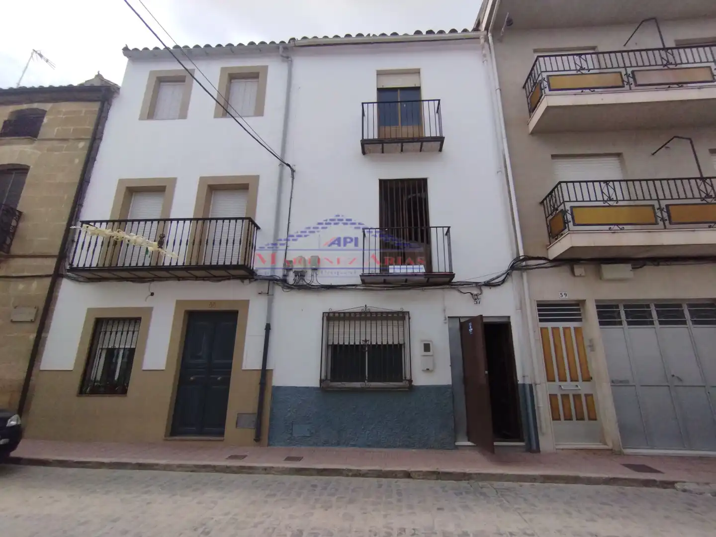 Vista exterior de Casa adosada en venda en Sabiote
