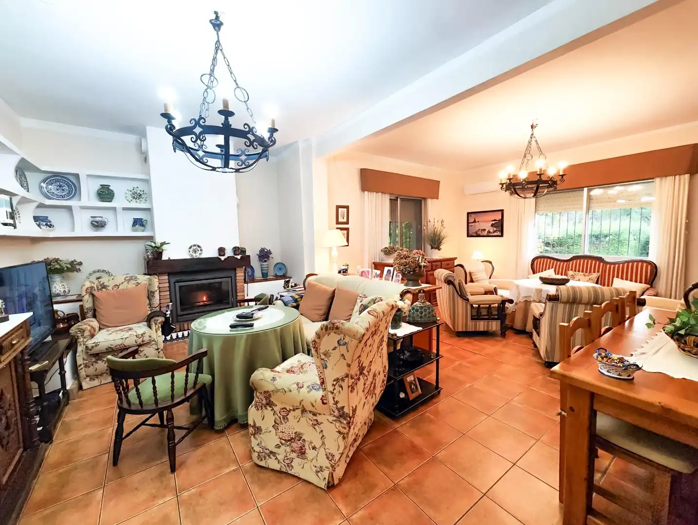 Living room of Houses for sale in Puertollano  with Air Conditioner, Heating and Private garden