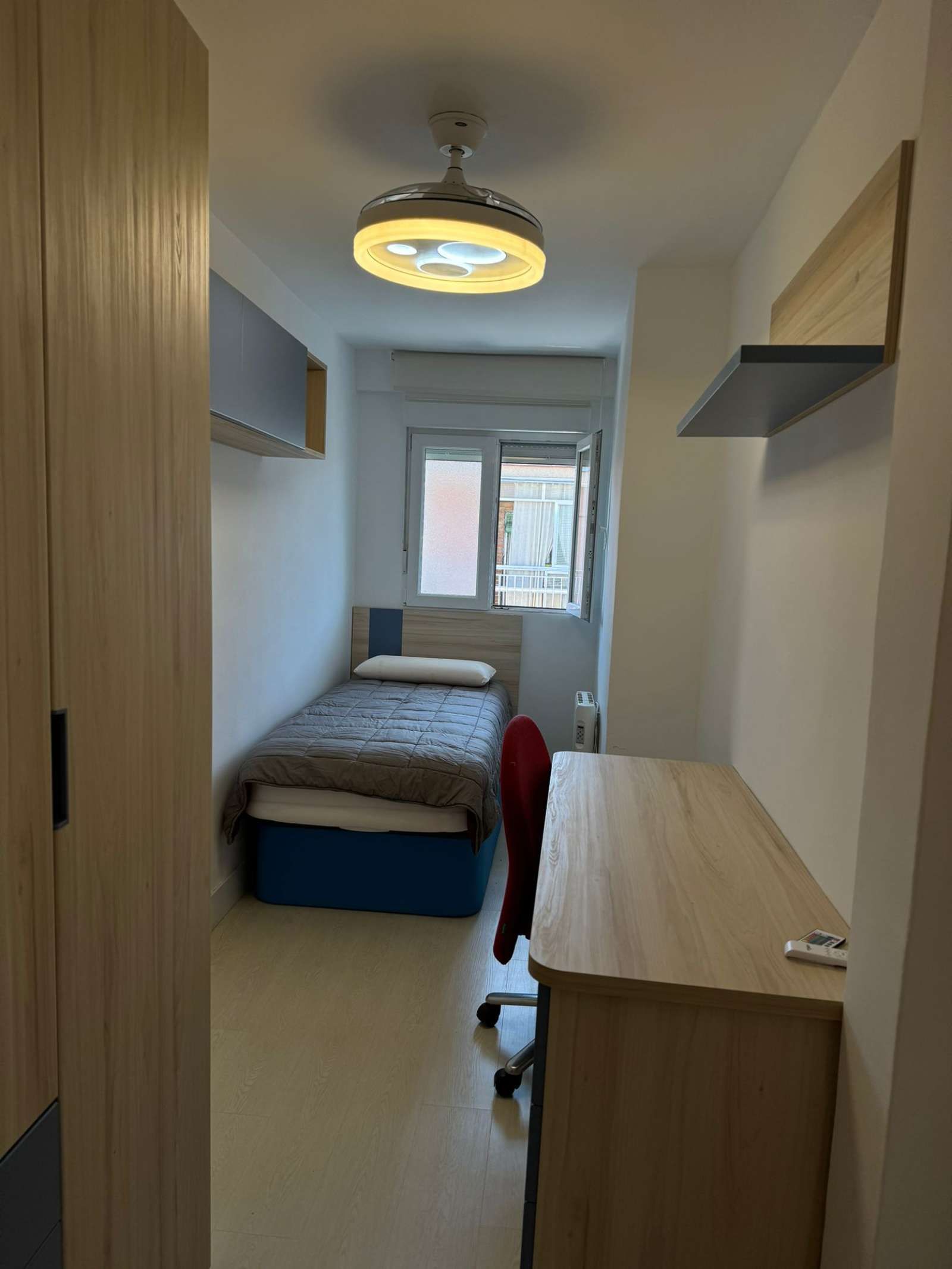 Dormitori de Apartament per a compartir en Leganés amb Aire condicionat i Terrassa