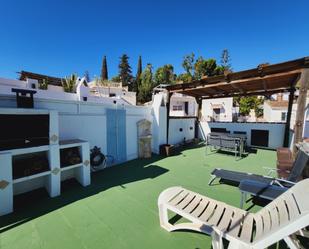 Jardí de Casa adosada en venda en Nerja amb Aire condicionat i Terrassa