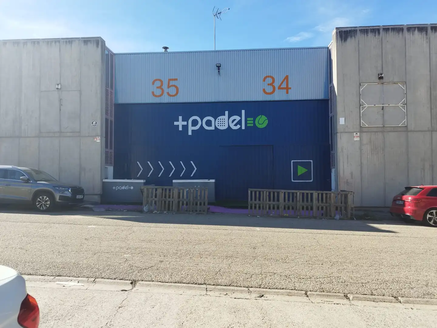 Exterior view of Industrial buildings for sale in Burgos
